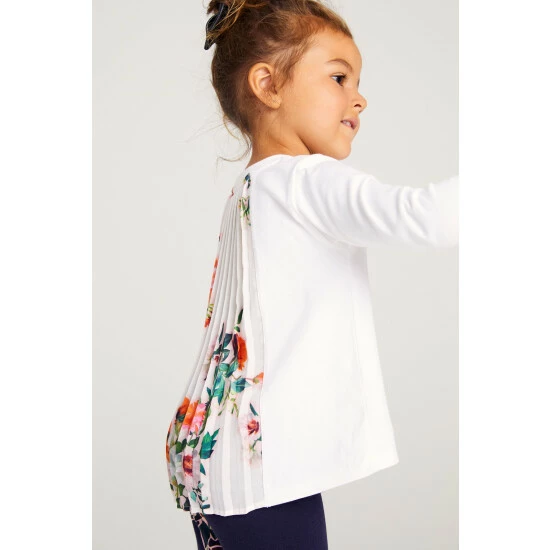 unnamed-file-715.jpg Baker By Ted Baker Pleat Back Tee And Legging Set -Baker by Ted Baker shop unnamed file 715